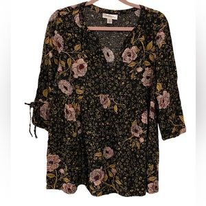 Motherhood Maternity Floral top for Fall, sz M.